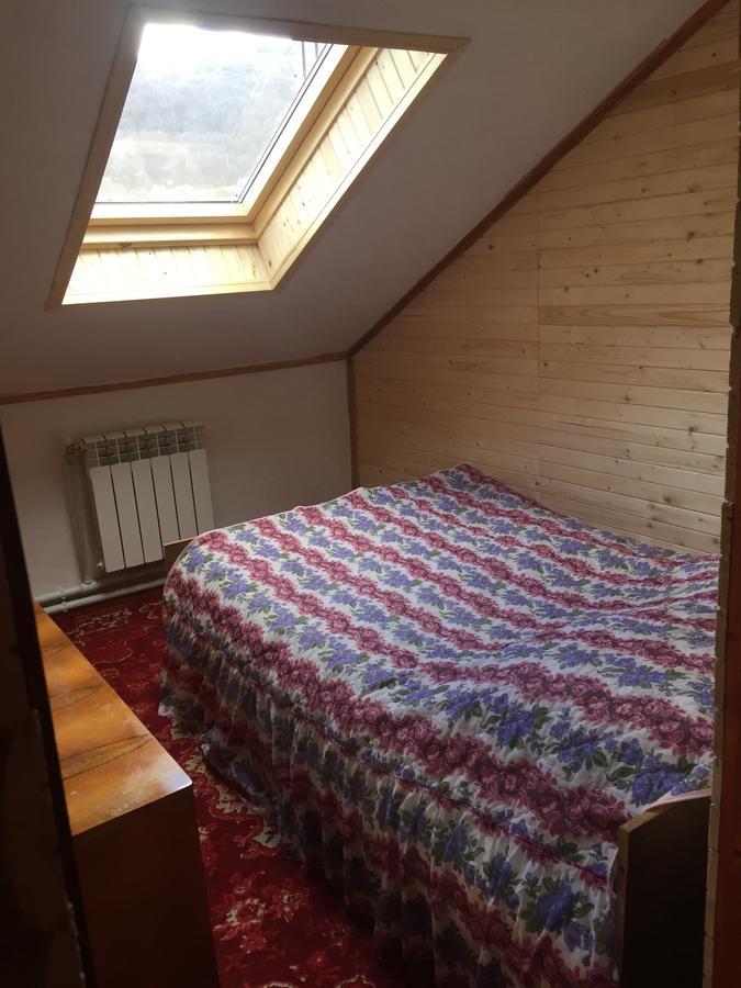 Guest House U Myrona Γιαρέμτσε Εξωτερικό φωτογραφία